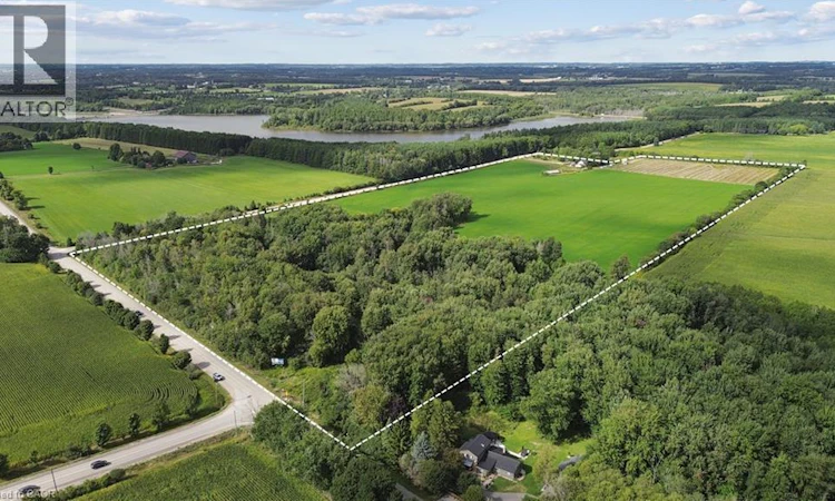 8033 Sideroad 10