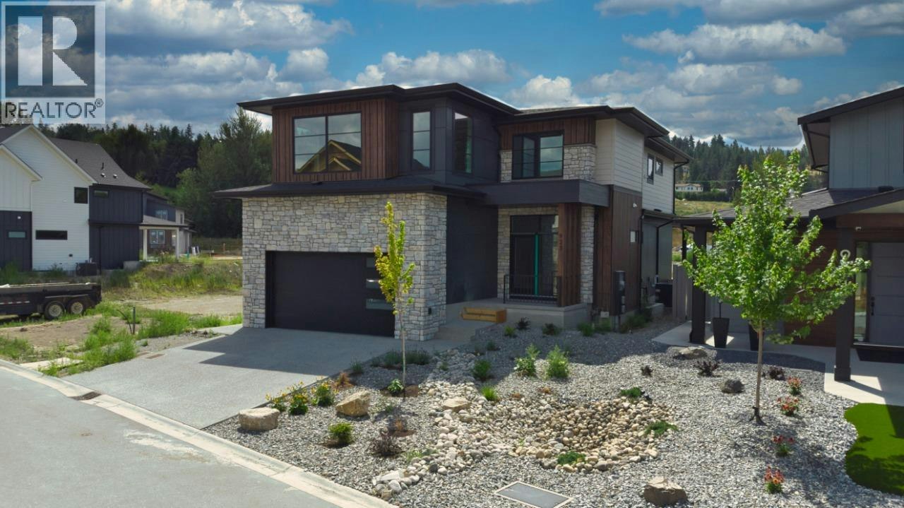 925 Bull Crescent, Kelowna, BC, V1W 0E6