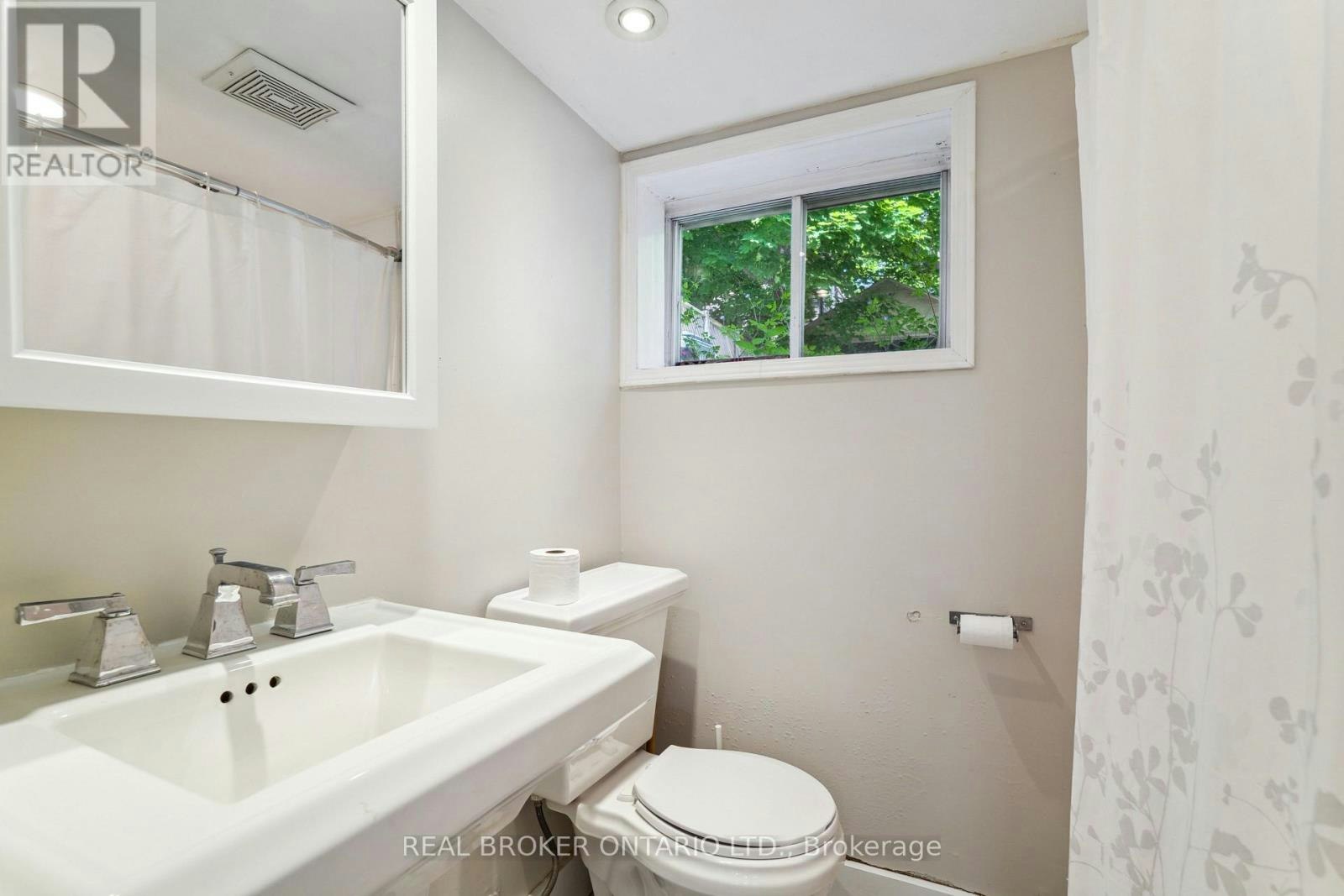 134 Moore Avenue, Toronto, ON, M4T 1V8 - 17