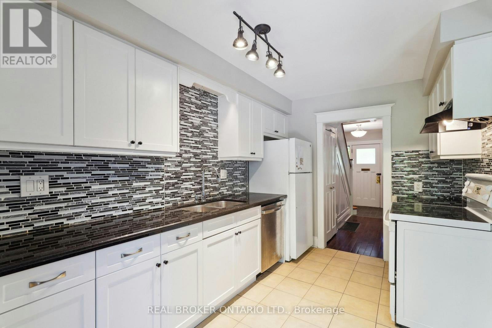 134 Moore Avenue, Toronto, ON, M4T 1V8 - 8