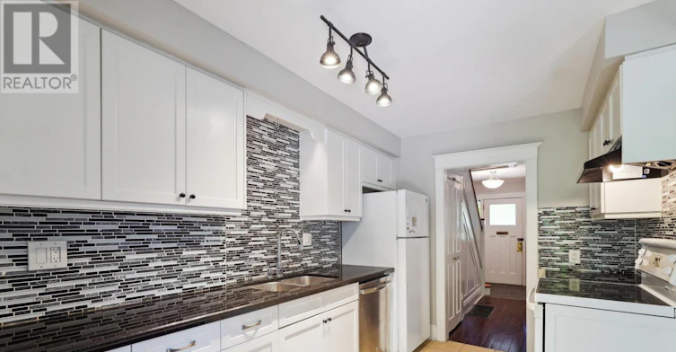 134 Moore Avenue, Toronto, ON, M4T 1V8 - 8