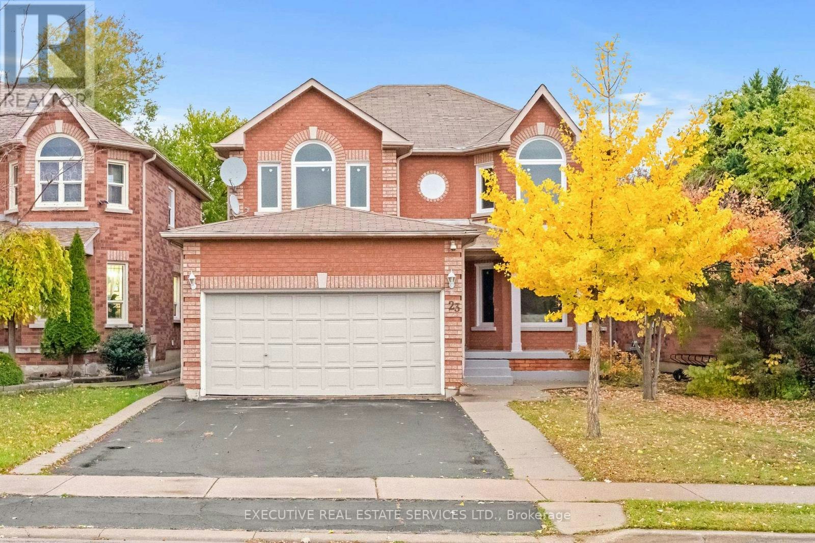 23 Fenflower Court, Brampton, ON, L7A 1H3