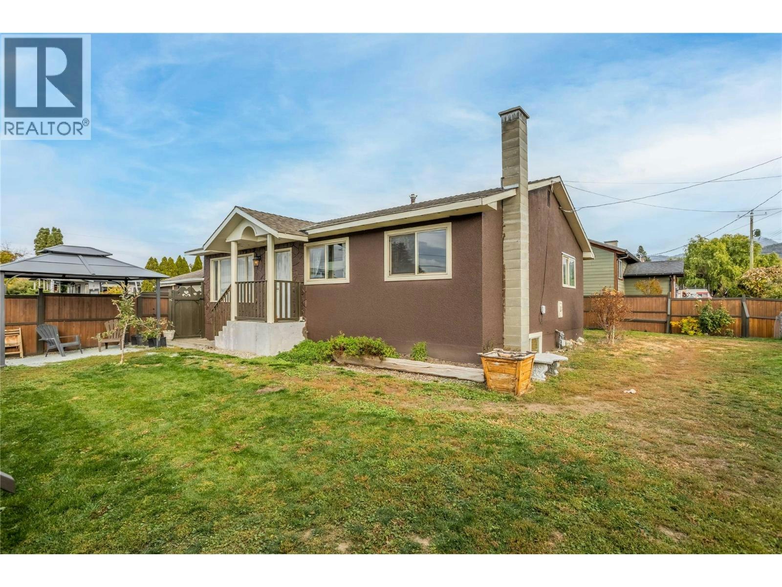 575 S Hollywood Road, Kelowna, BC, V1X 3T4