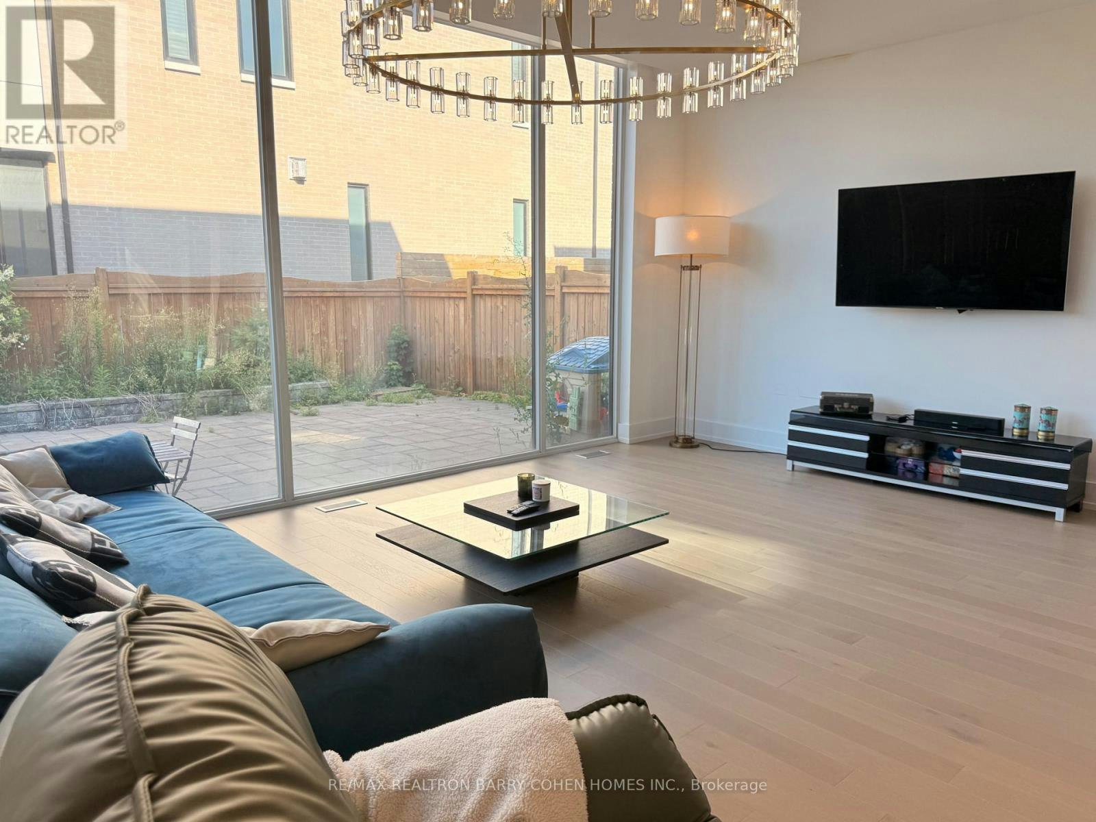 9 Fairmeadow Avenue, Toronto, ON, M2P 0A5 - 15