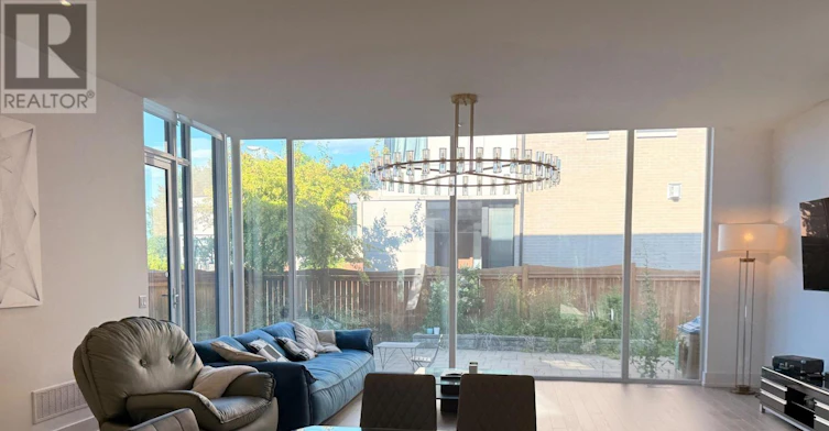 9 Fairmeadow Avenue, Toronto, ON, M2P 0A5 - 7