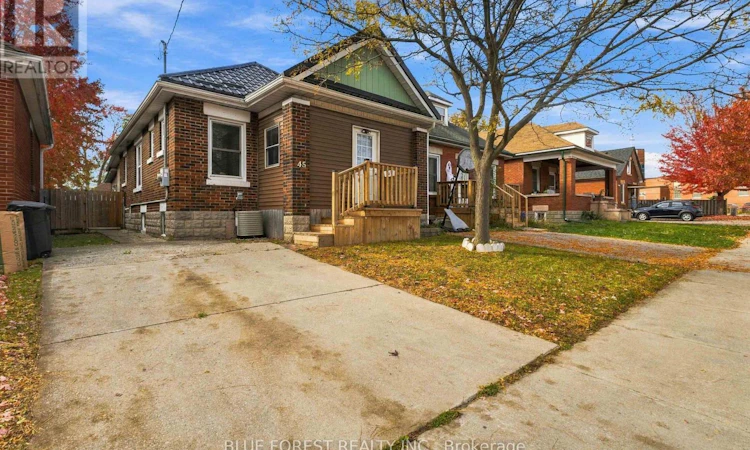 45 Tennyson Street S