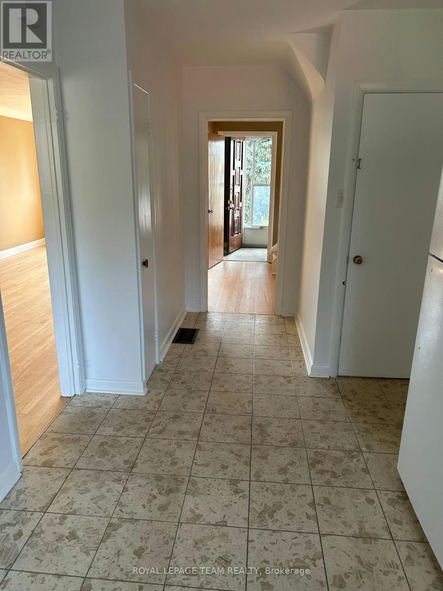 2644 Alta Vista Drive, Ottawa, ON, K1V 7T2 - 6
