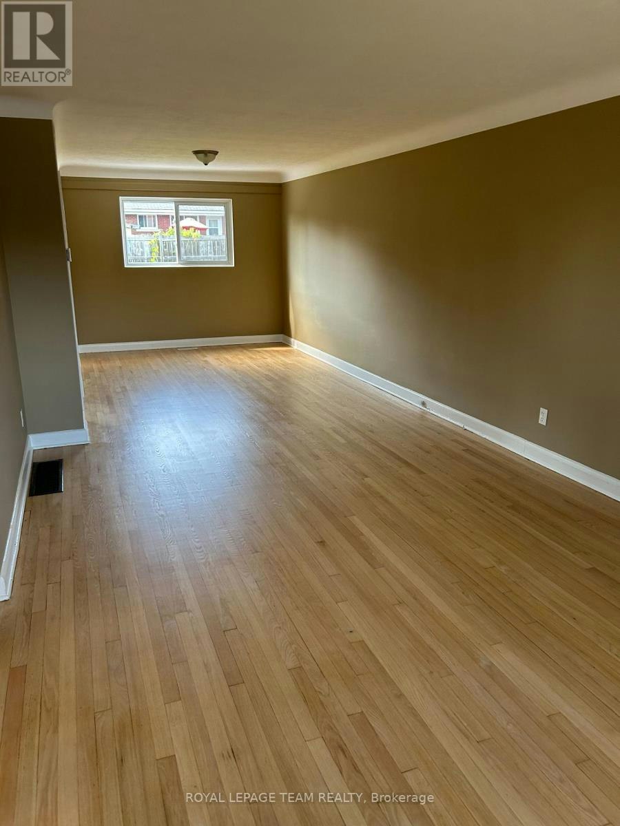 2644 Alta Vista Drive, Ottawa, ON, K1V 7T2 - 4