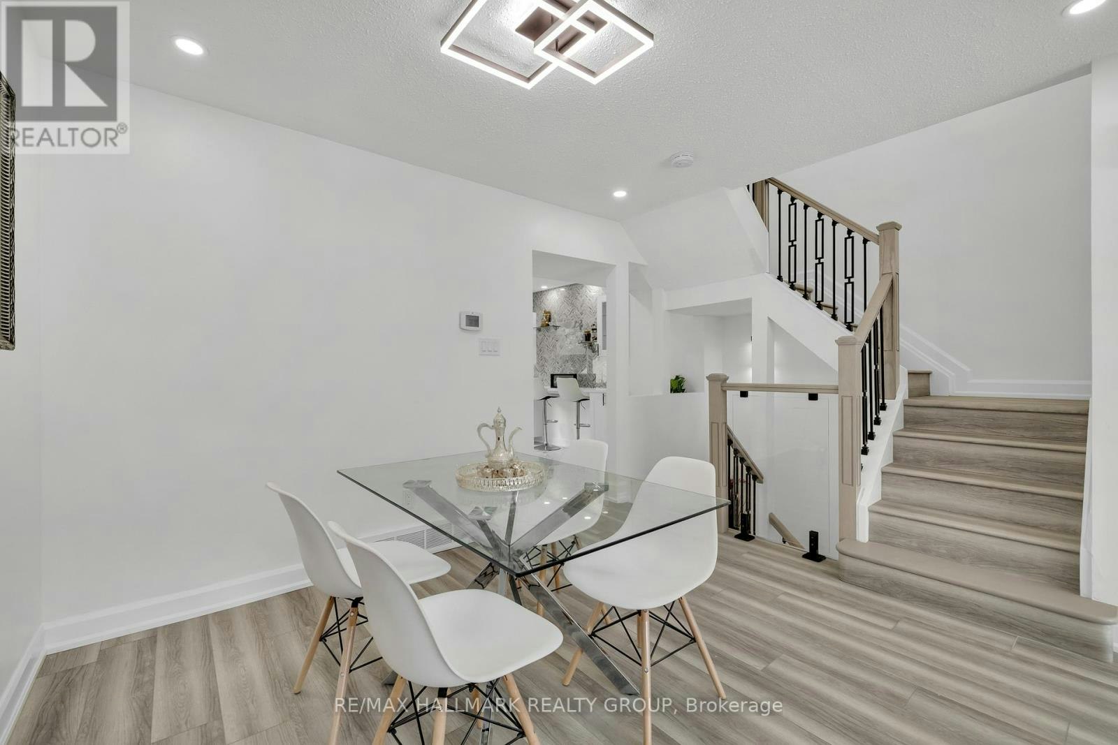 213 Booth Street, Ottawa, ON, K1R 7V4 - 12