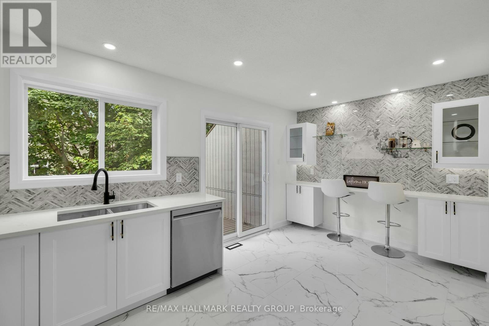 213 Booth Street, Ottawa, ON, K1R 7V4 - 24