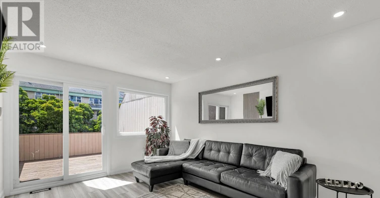 213 Booth Street, Ottawa, ON, K1R 7V4 - 8