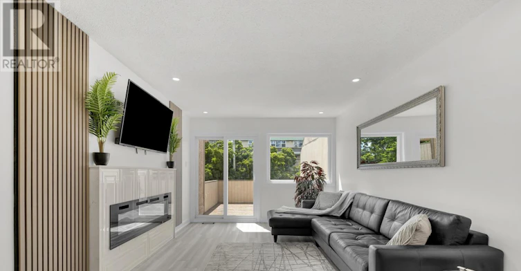 213 Booth Street, Ottawa, ON, K1R 7V4 - 5