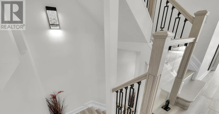 213 Booth Street, Ottawa, ON, K1R 7V4 - 2
