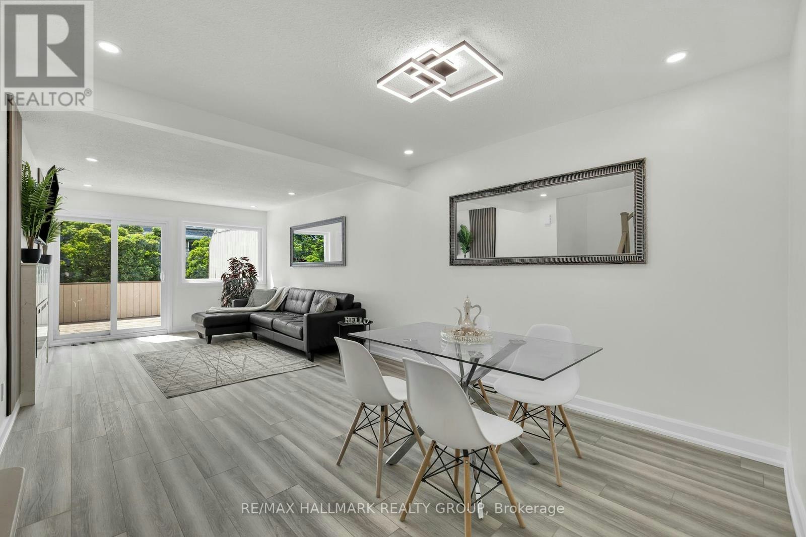 213 Booth Street, Ottawa, ON, K1R 7V4 - 3