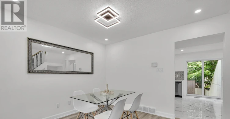 213 Booth Street, Ottawa, ON, K1R 7V4 - 13