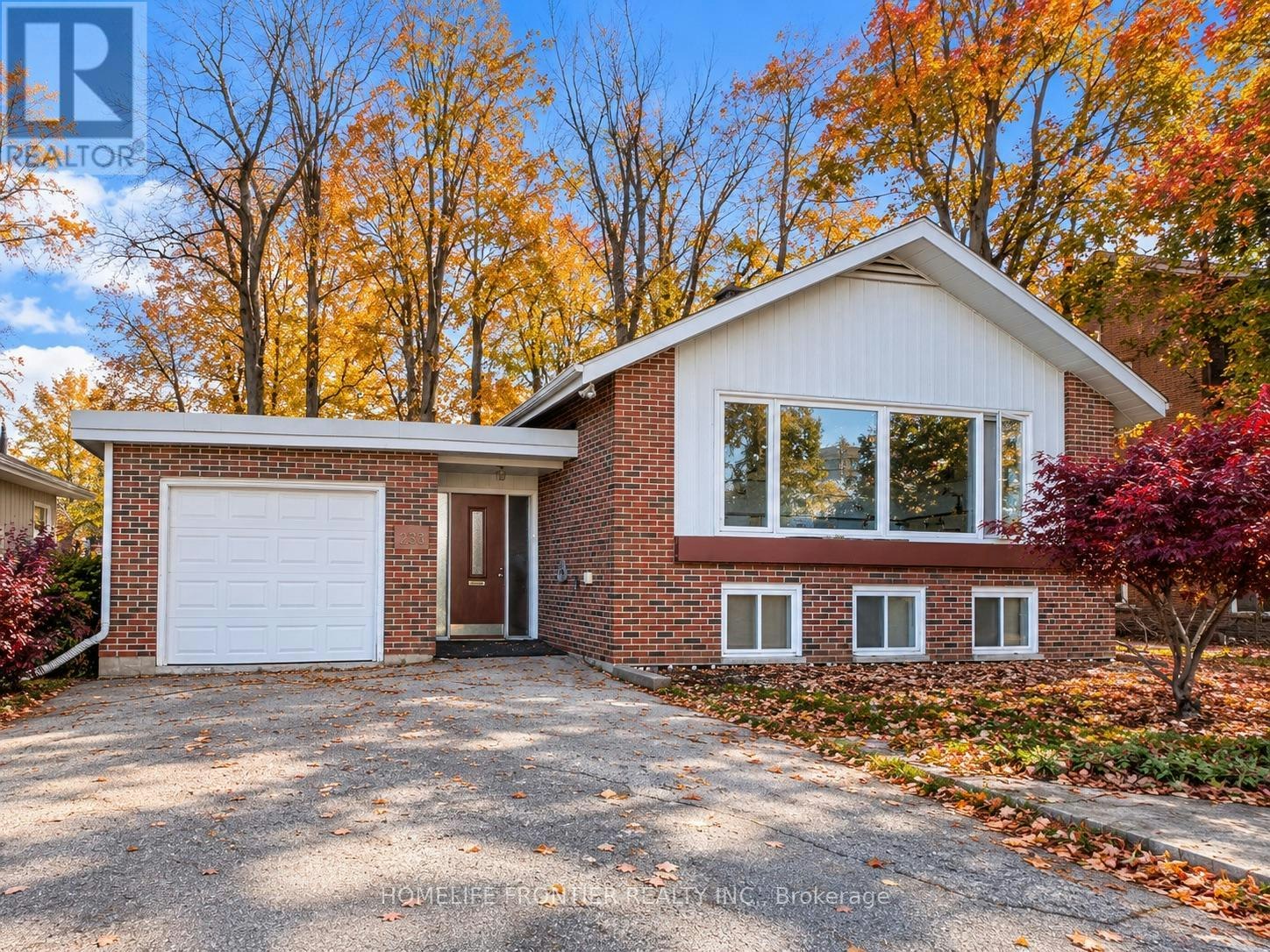 233 West Street N, Orillia, ON, L3V 5C9