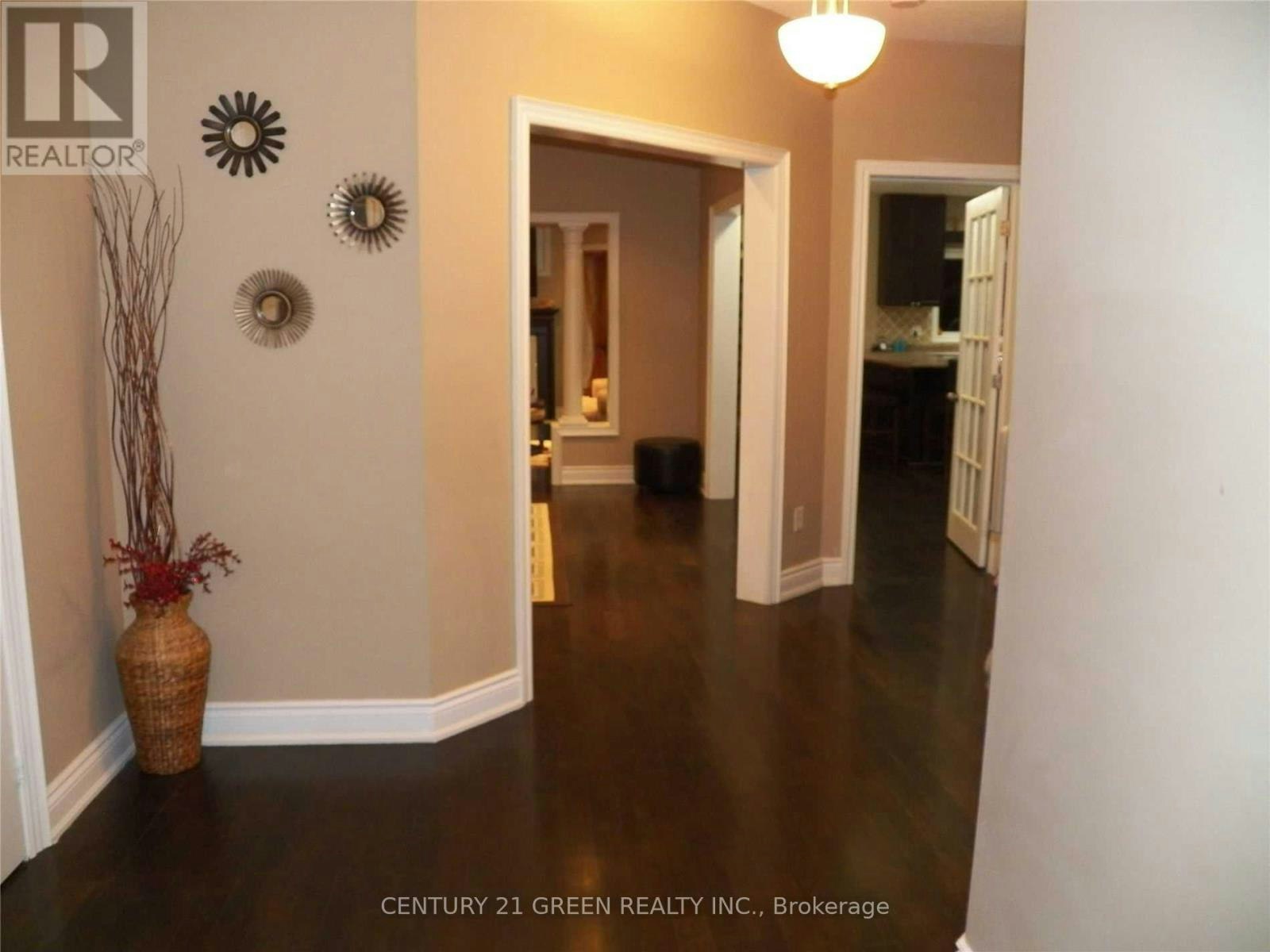 689 Gypsy Fly Crescent, Mississauga, ON, L5W 1H5 - 2