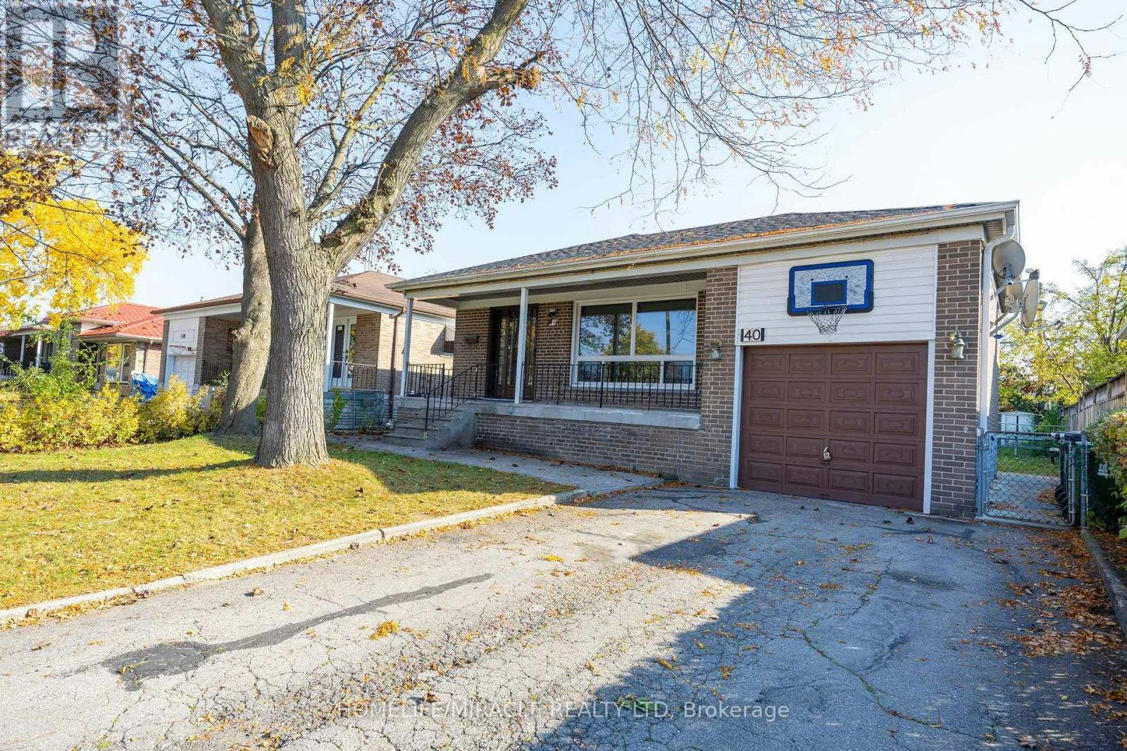 40 Tealham Drive, Toronto, ON, M9V 3T6