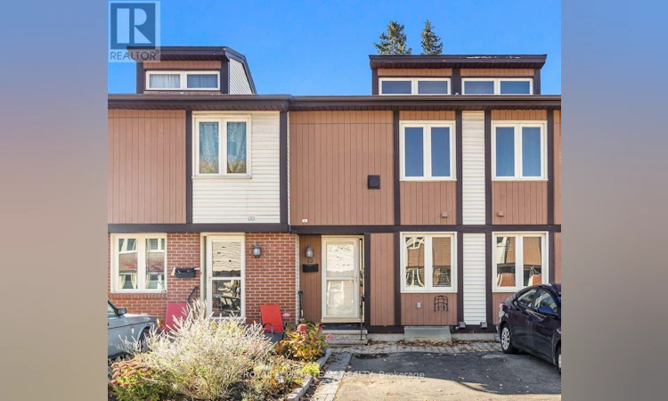 62-811 Connaught Avenue