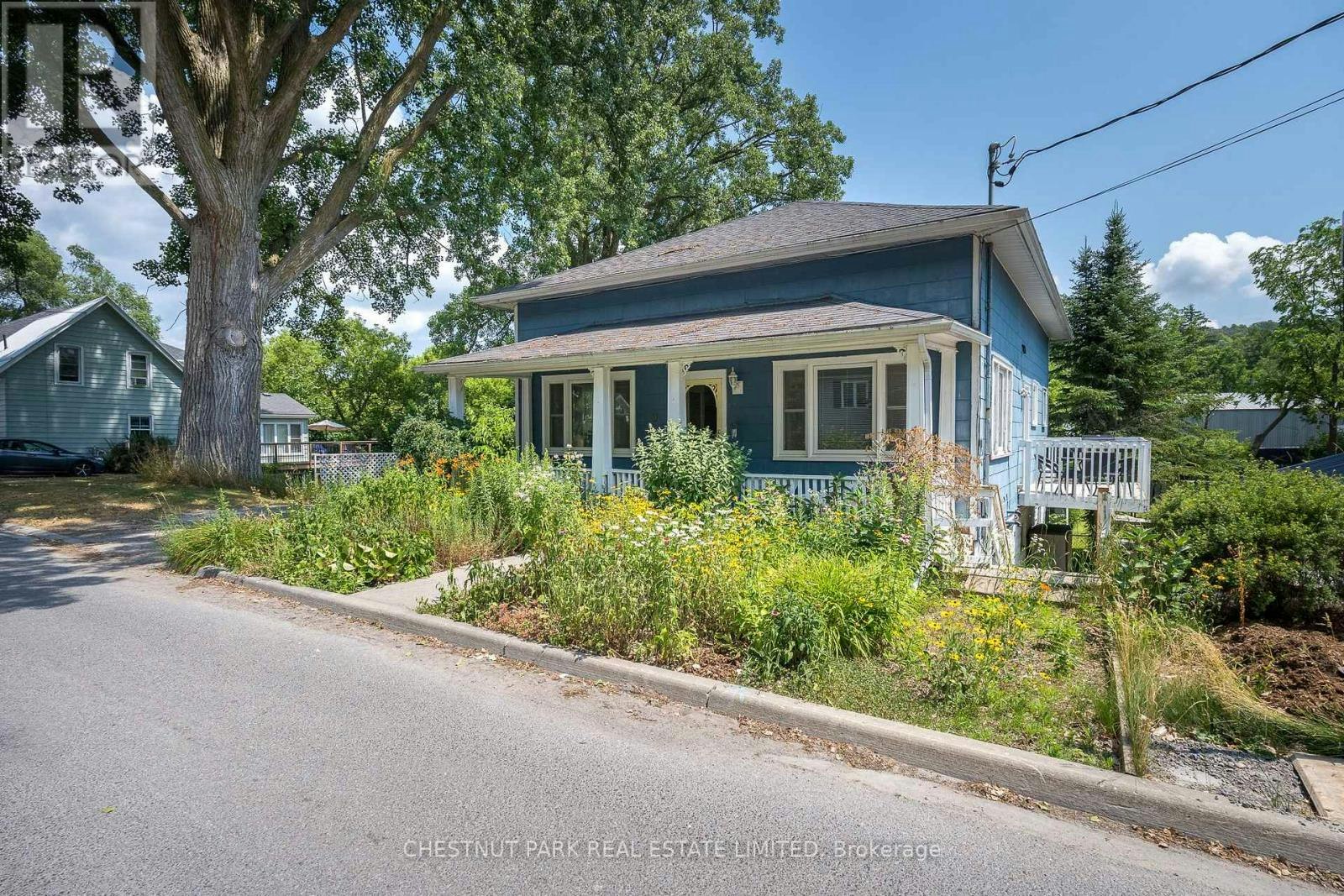 9 Mary Street EAST, Prince Edward County, ON, K0K 2T0