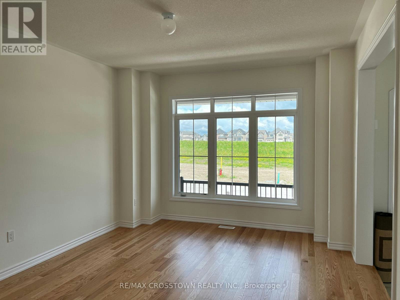 1099 Cole Street, Innisfil, ON, L9S 0J9 - 2