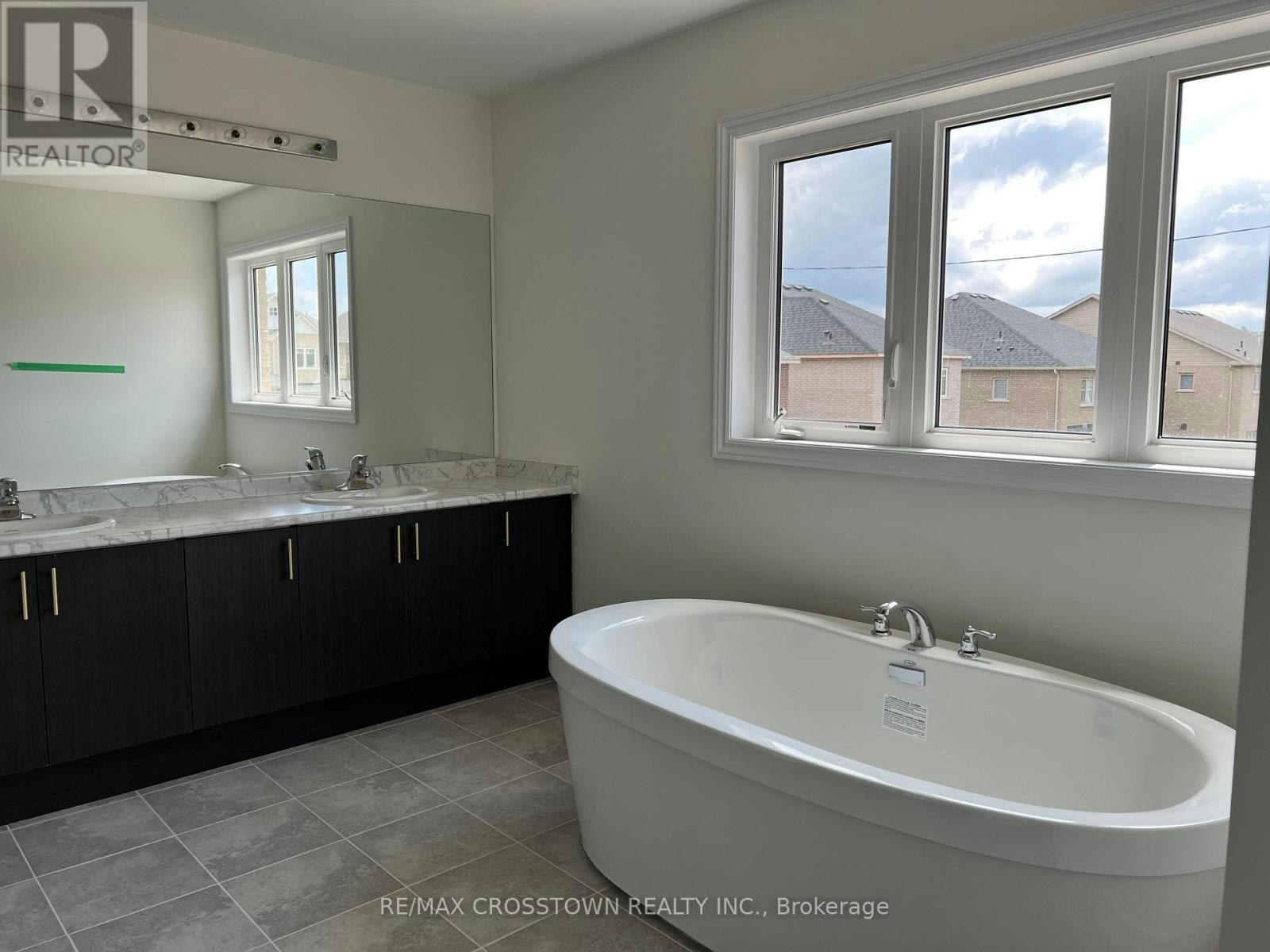 1099 Cole Street, Innisfil, ON, L9S 0J9 - 4