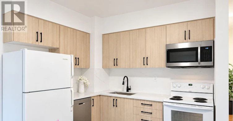 1-821 Gladstone Avenue, Toronto, ON, M6H 3J7 - 3