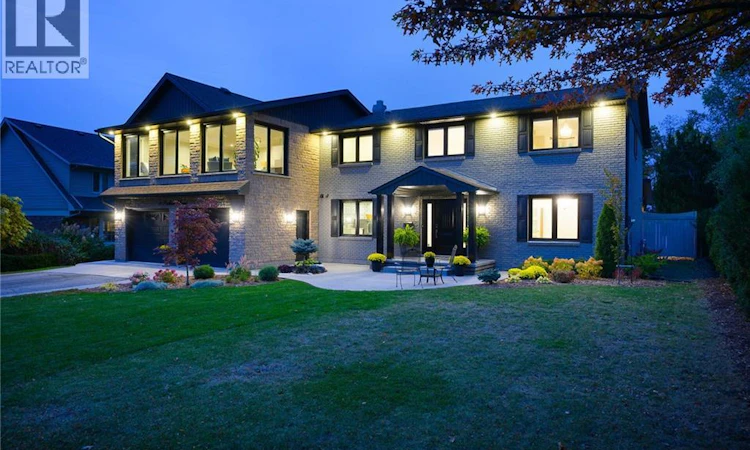 21 Parkwood Road