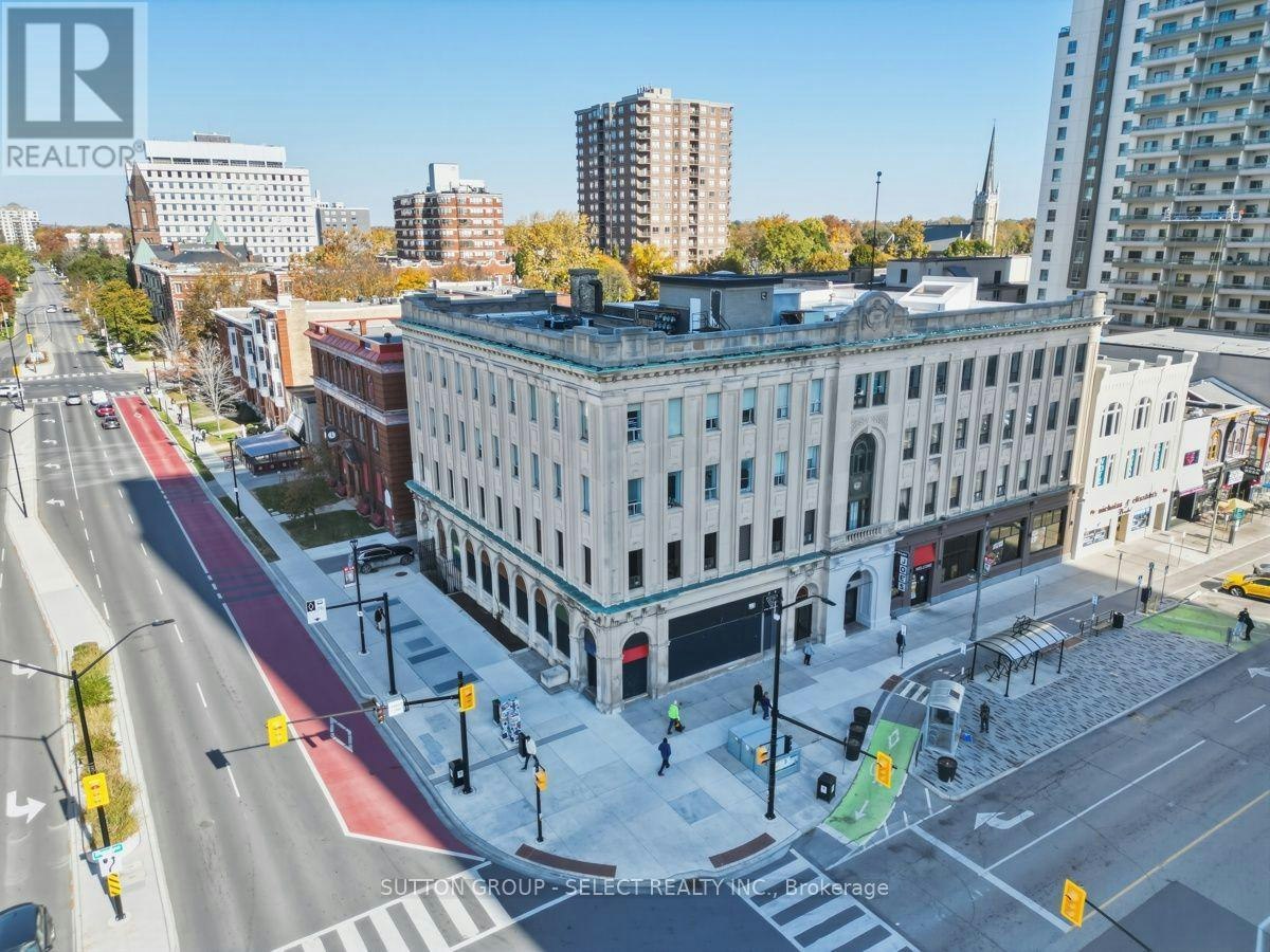 203-272 Dundas Street, London, ON, N6B 1T6