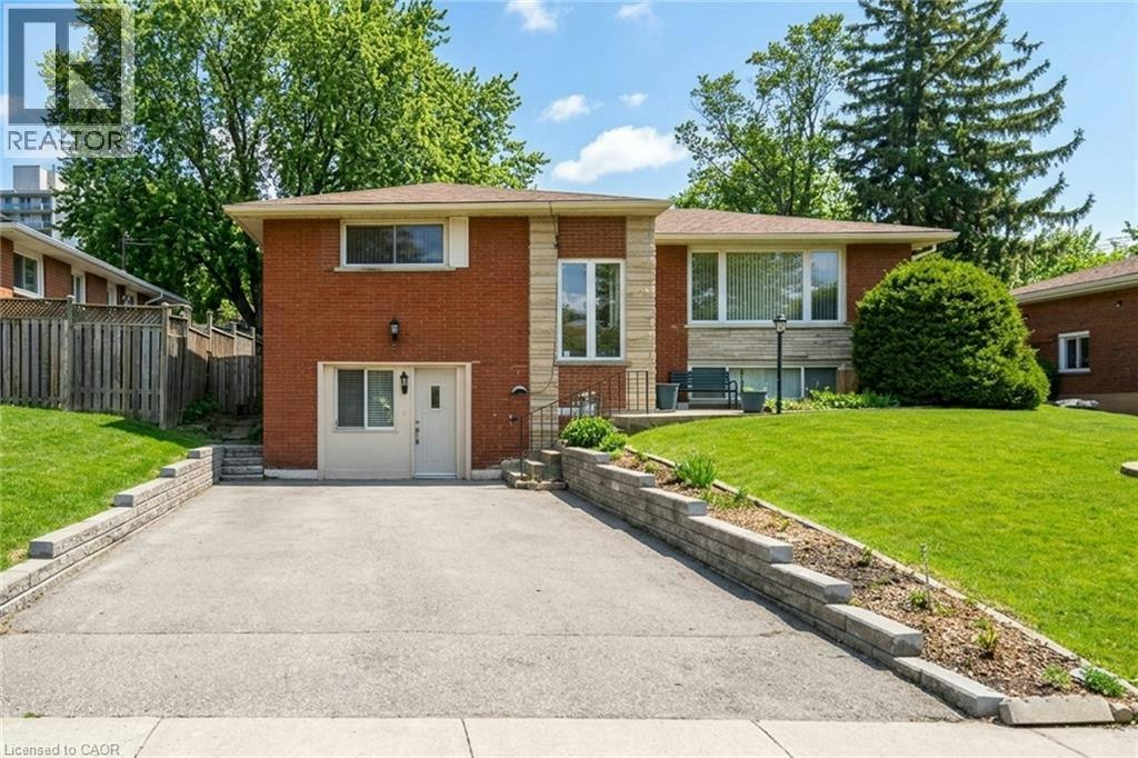 5 Lynford Avenue, Hamilton, ON, L9A 2L8
