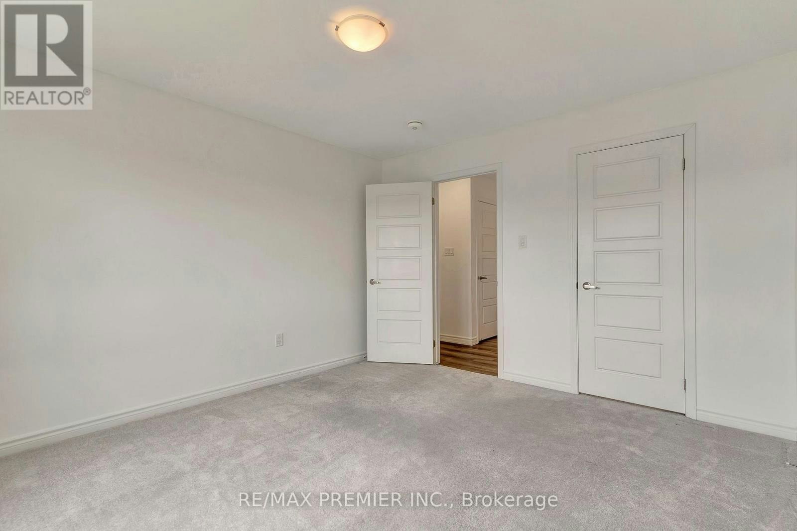 4 Saxony Street, Kitchener, ON, N2R 0S3 - 11