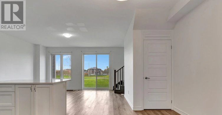 4 Saxony Street, Kitchener, ON, N2R 0S3 - 5