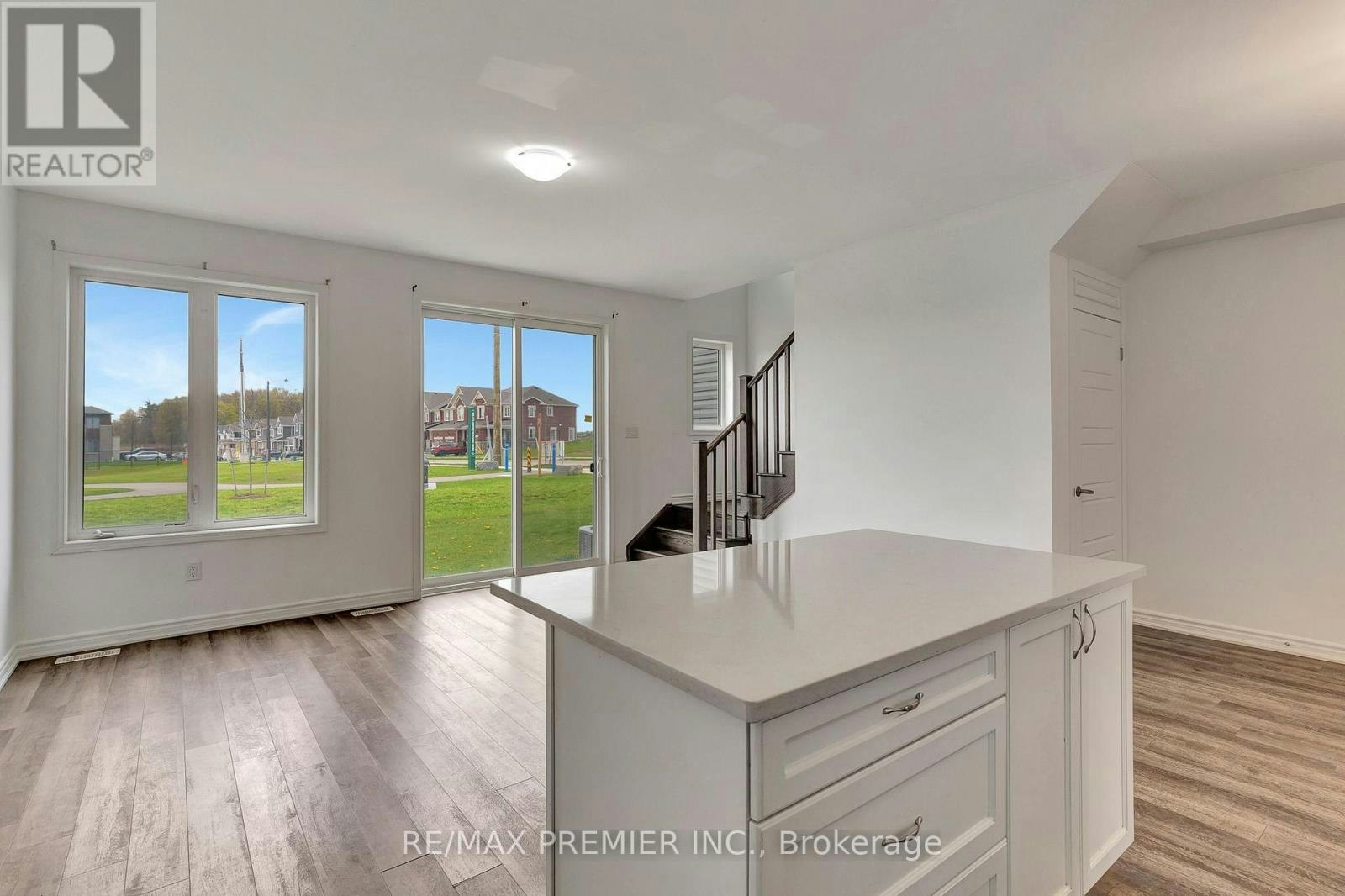 4 Saxony Street, Kitchener, ON, N2R 0S3 - 10