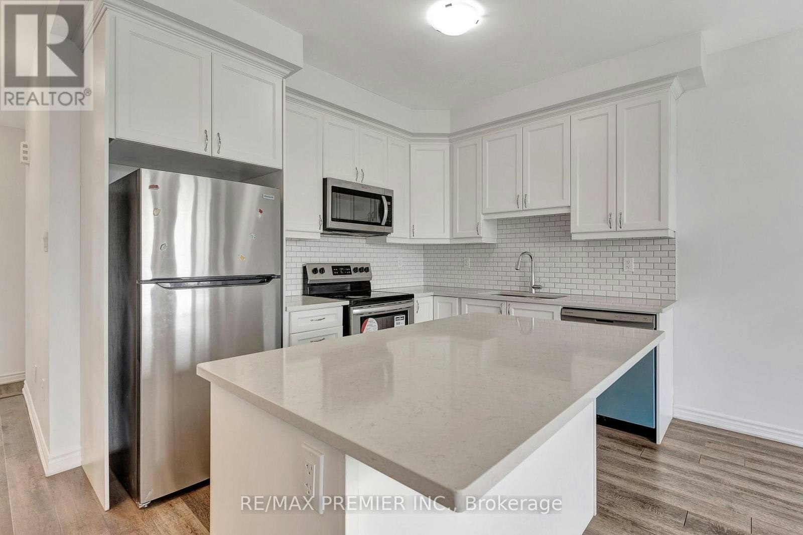 4 Saxony Street, Kitchener, ON, N2R 0S3 - 8