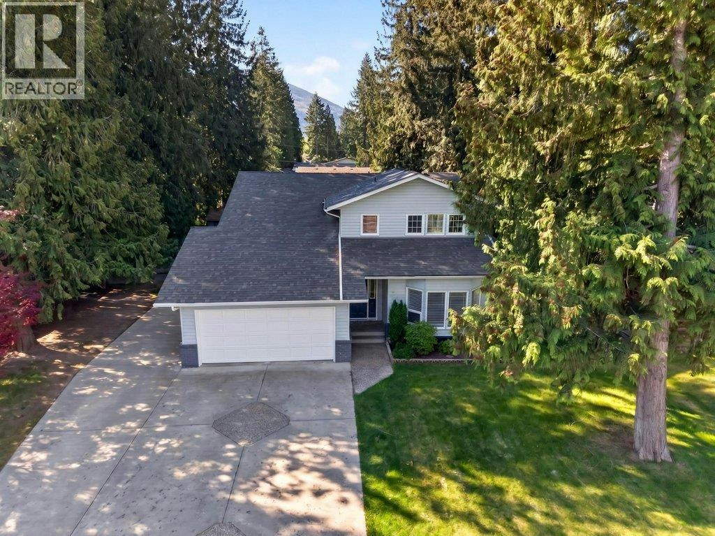 617 Pine Street, Sicamous, BC, V0E 2V0
