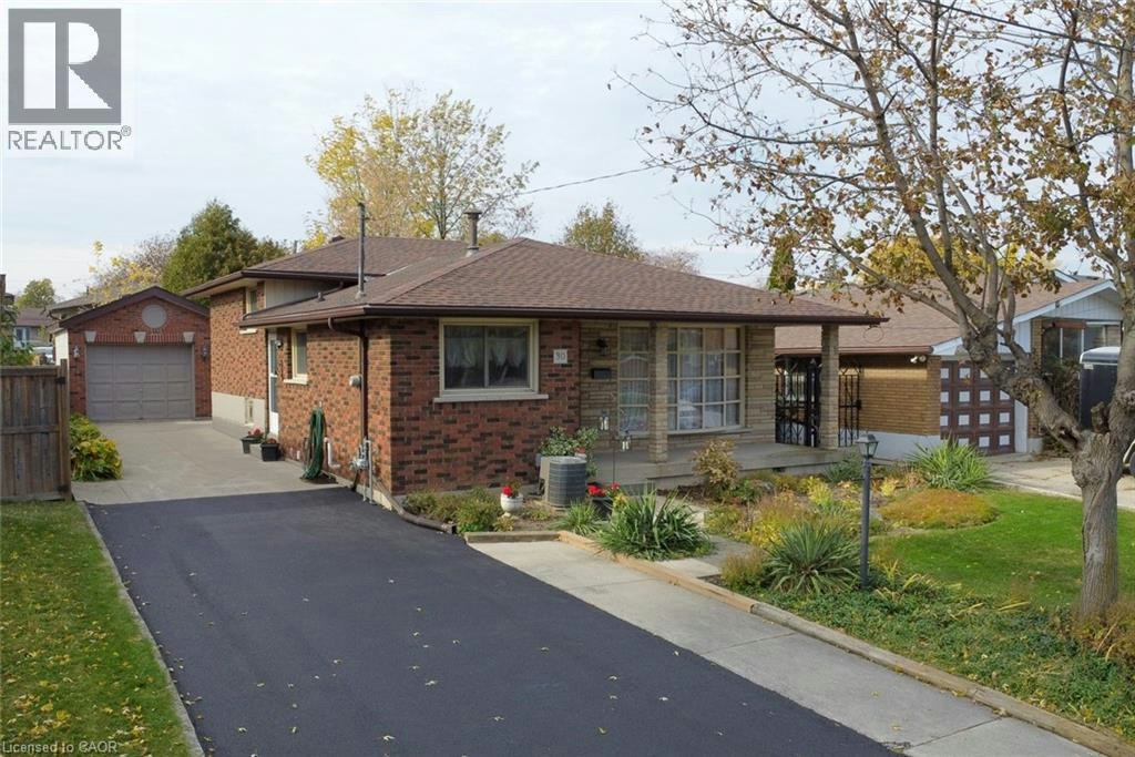 30 Northgate Drive, Hamilton, ON, L8T 2Y7