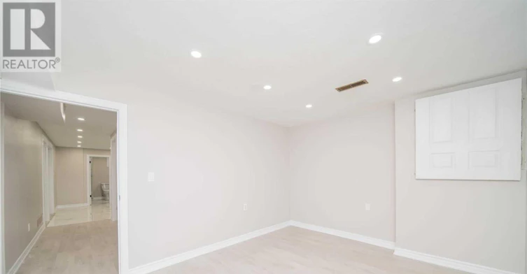 B-372 Adelaide Avenue, Oshawa, ON, L1J 2R6 - 13