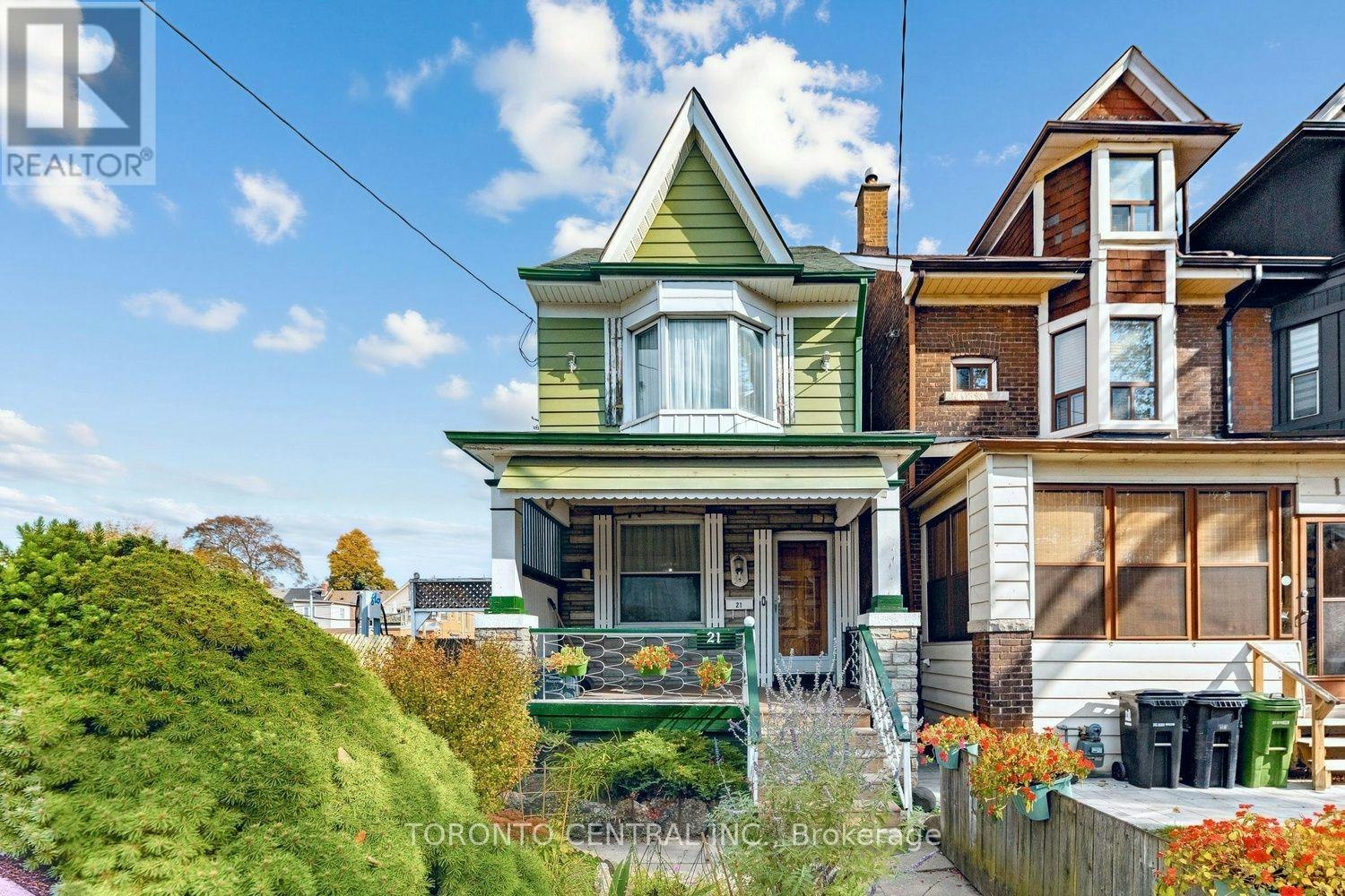 21 Chester Avenue, Toronto, ON, M4K 2Z8