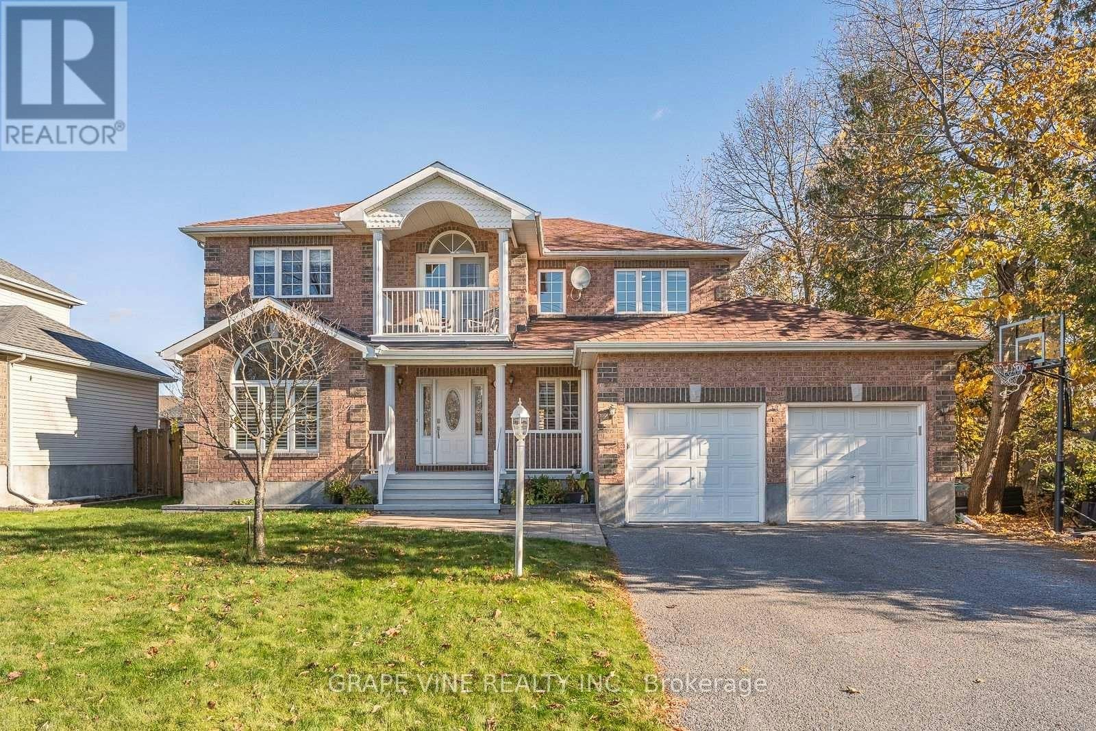 45 Basswood Avenue, Ottawa, ON, K2S 1X3
