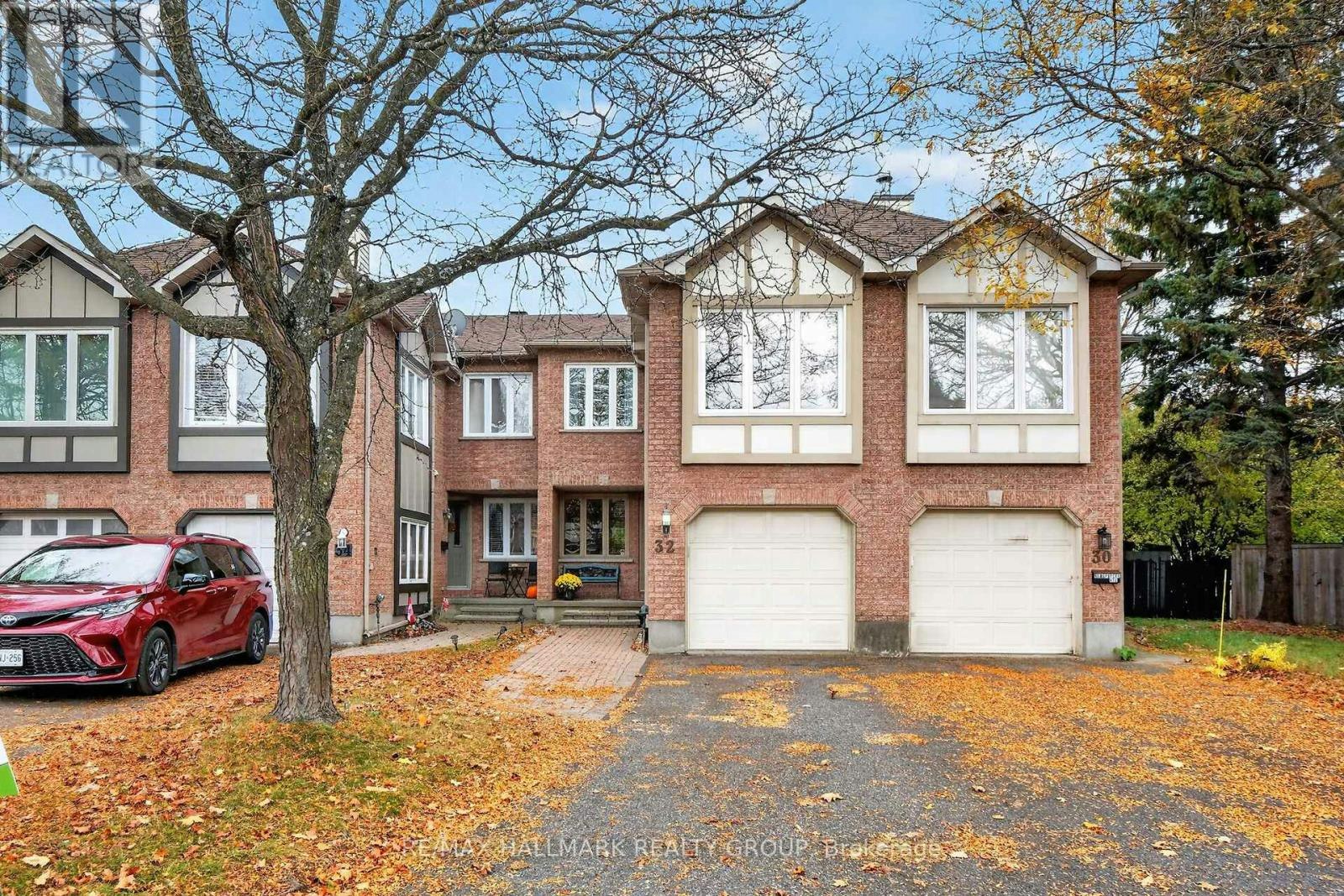 32 Havenhurst Crescent, Ottawa, ON, K1T 3E8