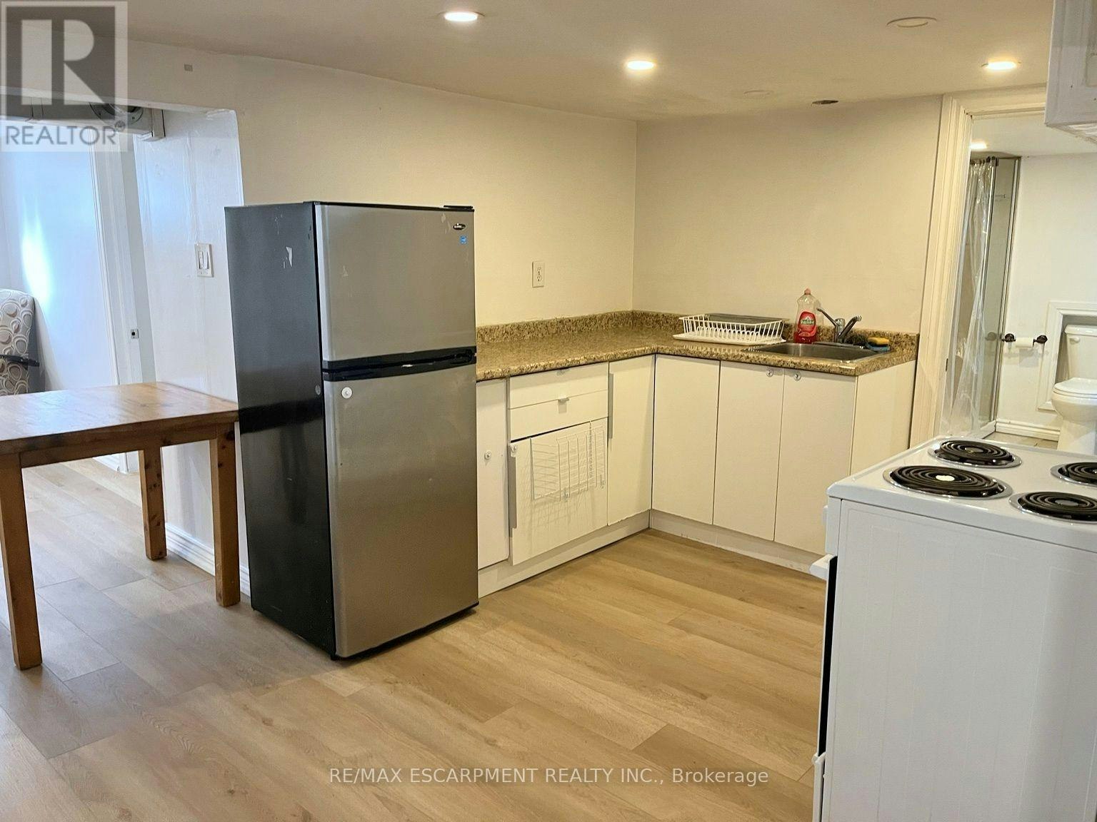 LOWER-255 Wallace Avenue S, Welland, ON, N0A 1L0 - 3