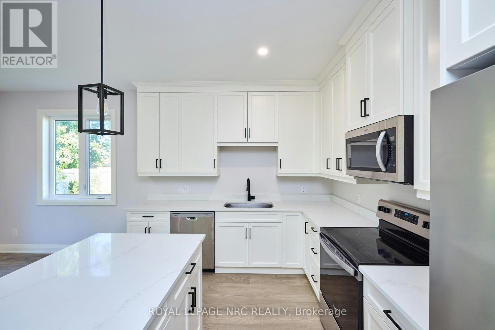 185 Hodgkins Avenue, Thorold, ON, L2V 1M2 - 14