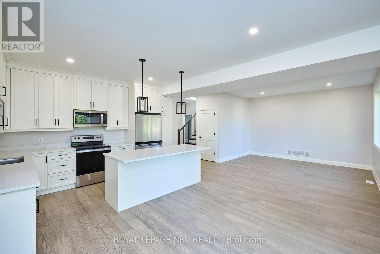 185 Hodgkins Avenue, Thorold, ON, L2V 1M2 - 12