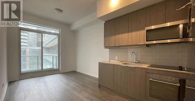 503-32 Forest Manor Road, Toronto, ON, M2J 1M1 - 2