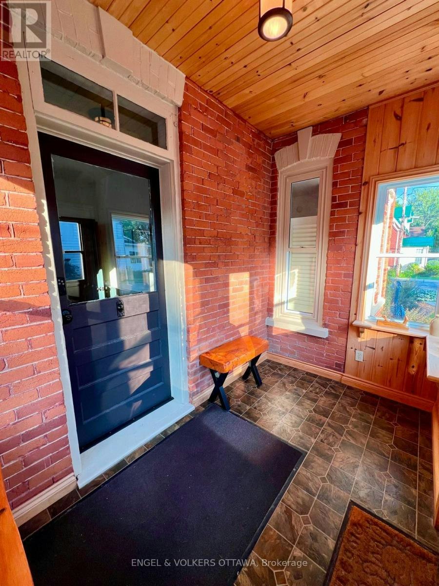 95 Mitcheson Street, Mississippi Mills, ON, K0A 1A0 - 4