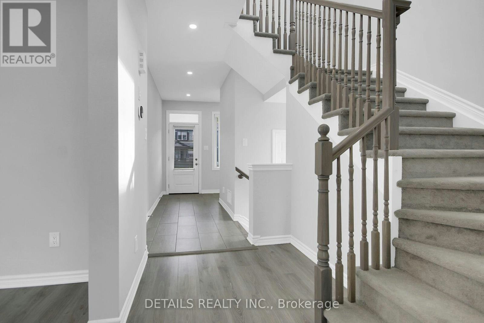 116 Unity Place, Ottawa, ON, K2S 2Y8 - 2