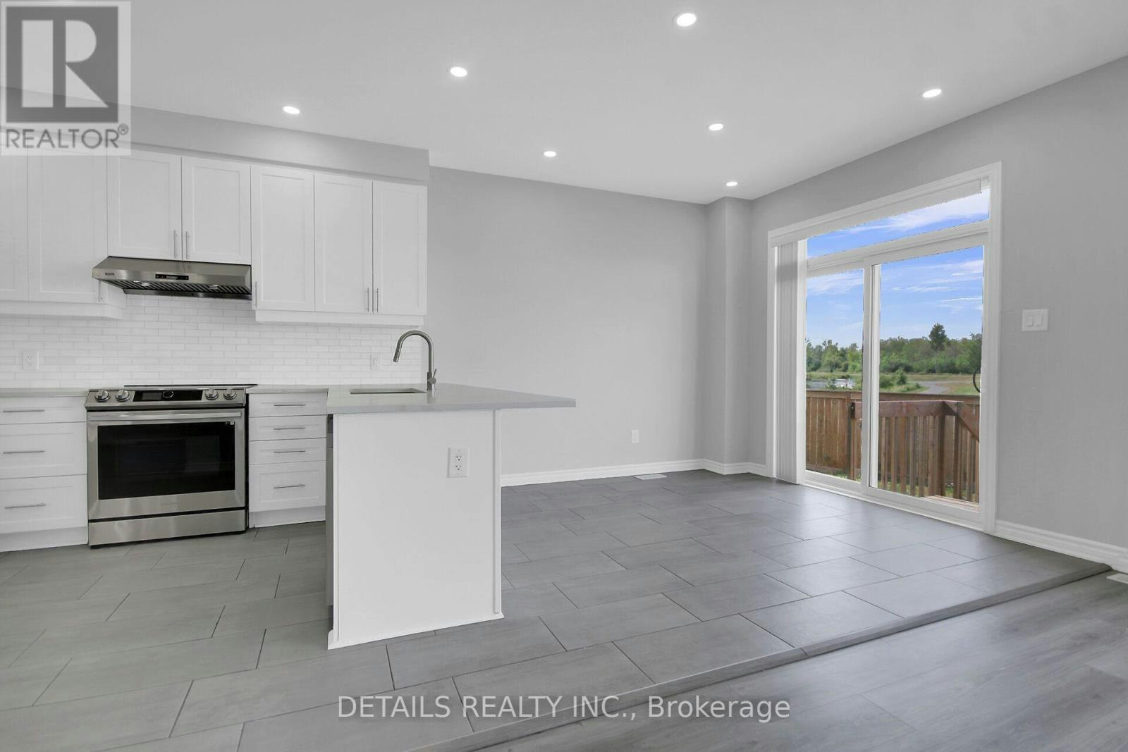 116 Unity Place, Ottawa, ON, K2S 2Y8 - 9