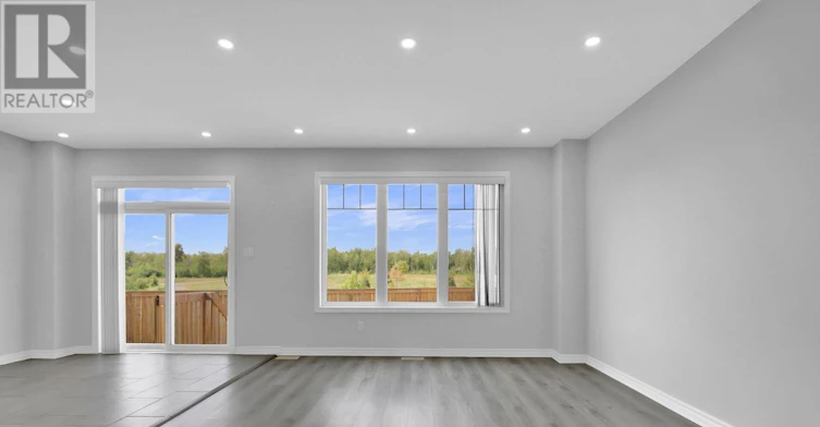 116 Unity Place, Ottawa, ON, K2S 2Y8 - 4