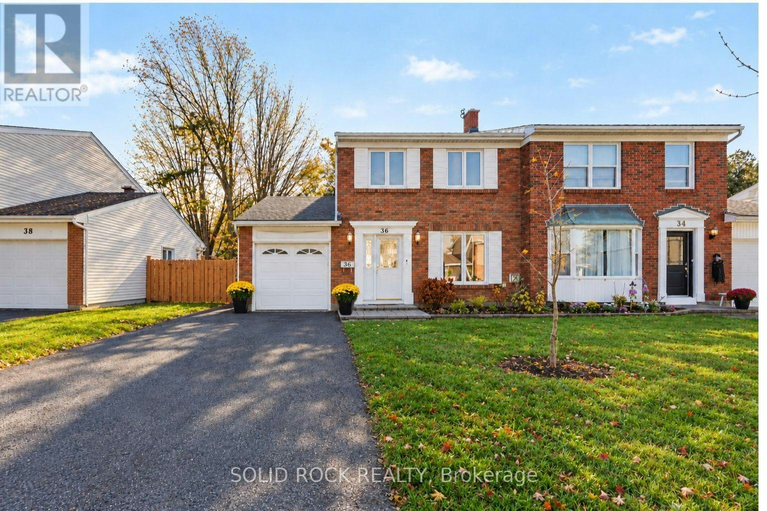 36 Meadowbank Drive, Ottawa, ON, K2G 0N9