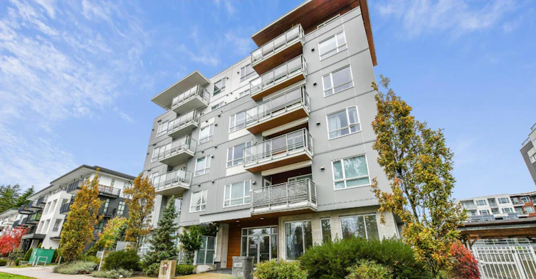 205-13963 105 Boulevard, Surrey, BC, V3T 0M9